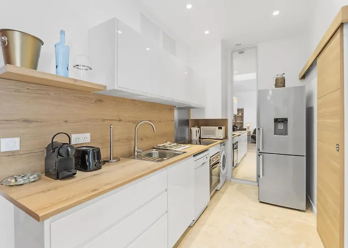 Centre Cannes - 2 Chambres - Proche Palais - Calme Apartman *